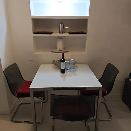 Apartament - Living The Like A Local *
