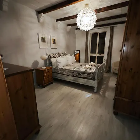 - Living The Like A Local Apartament *