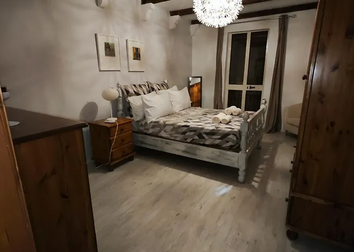 - Living The Like A Local Apartament *